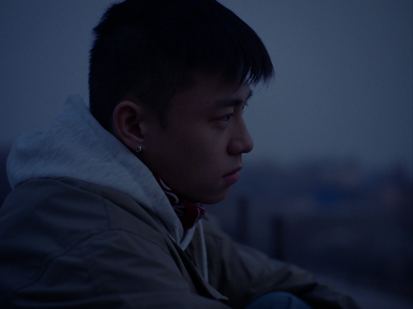夜行登霄 still 2