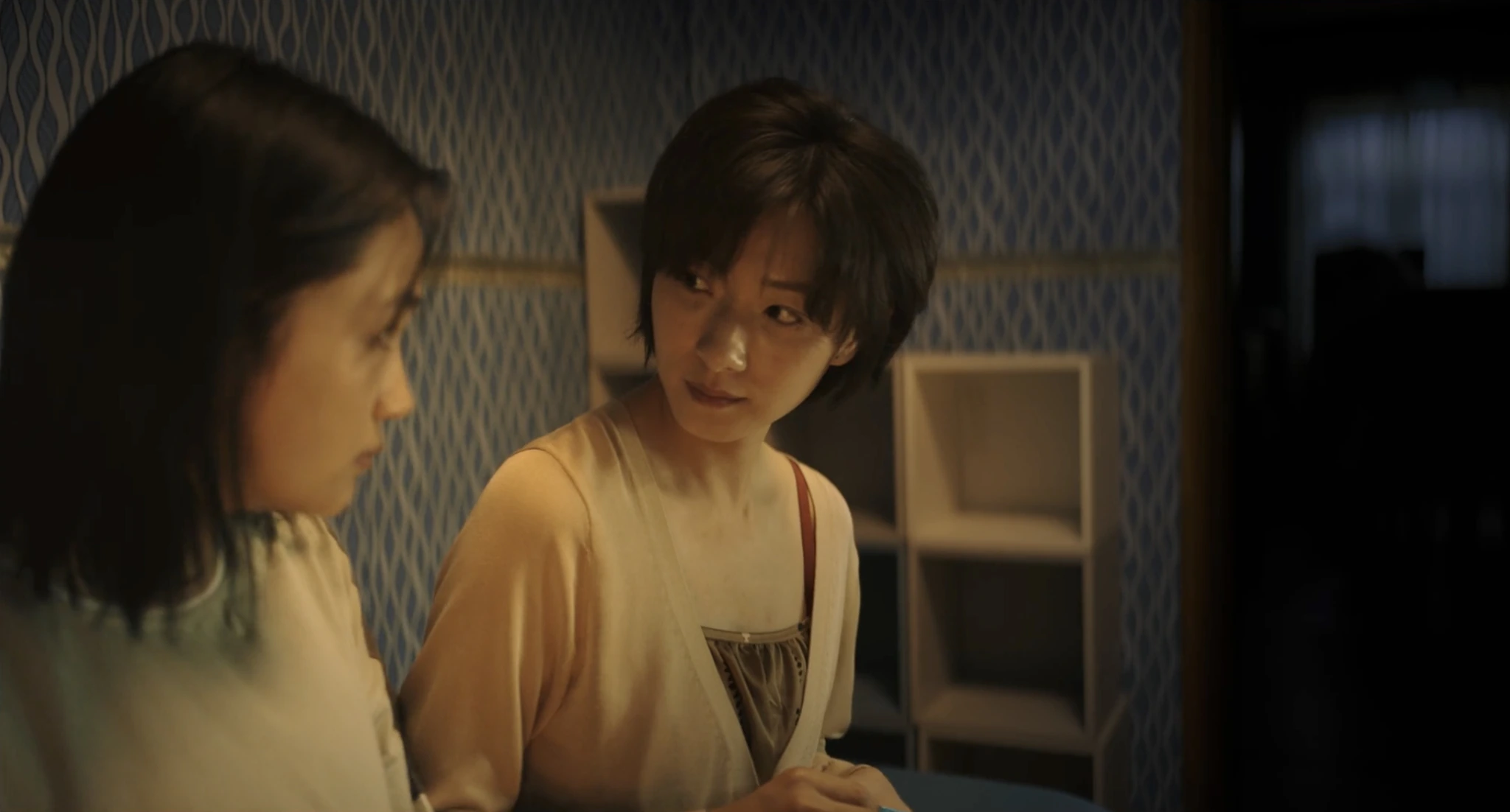 影子里的人 still 12
